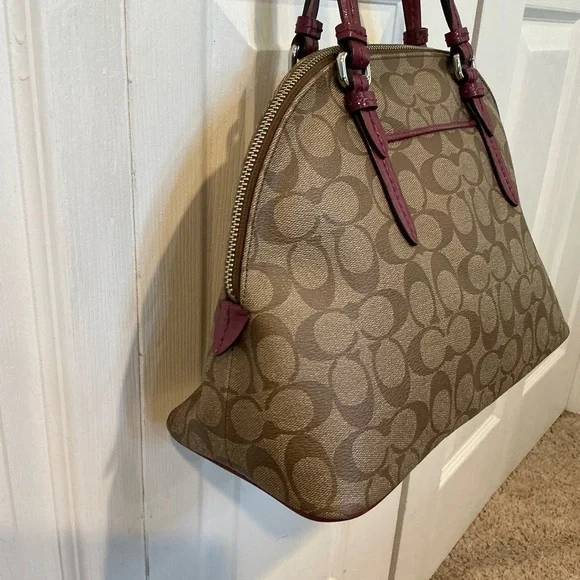 🌹🌹🌹 Coach Purse / Bag with Purple/Pink Trim - Picture 3 of 9